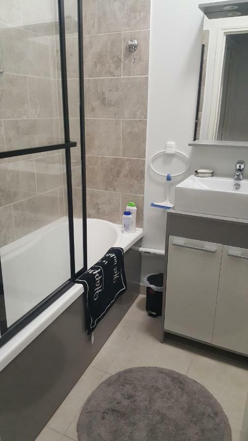 77 Rue De France Apartman Fontainebleau Kültér fotó
